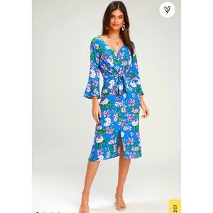 Lulu’s April Blue Floral Tying Button Down Midi